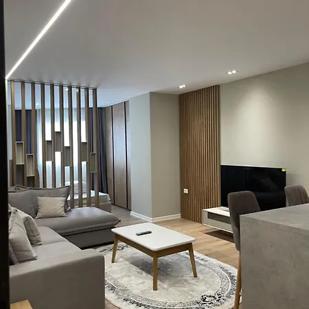 Elegant Urban Escape *