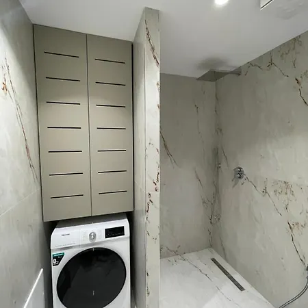 Elegant Urban Escape Apartment