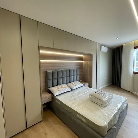 Apartment Elegant Urban Escape *